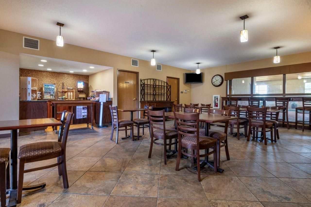 Best Western Plus Chelsea Hotel Monticello Εξωτερικό φωτογραφία