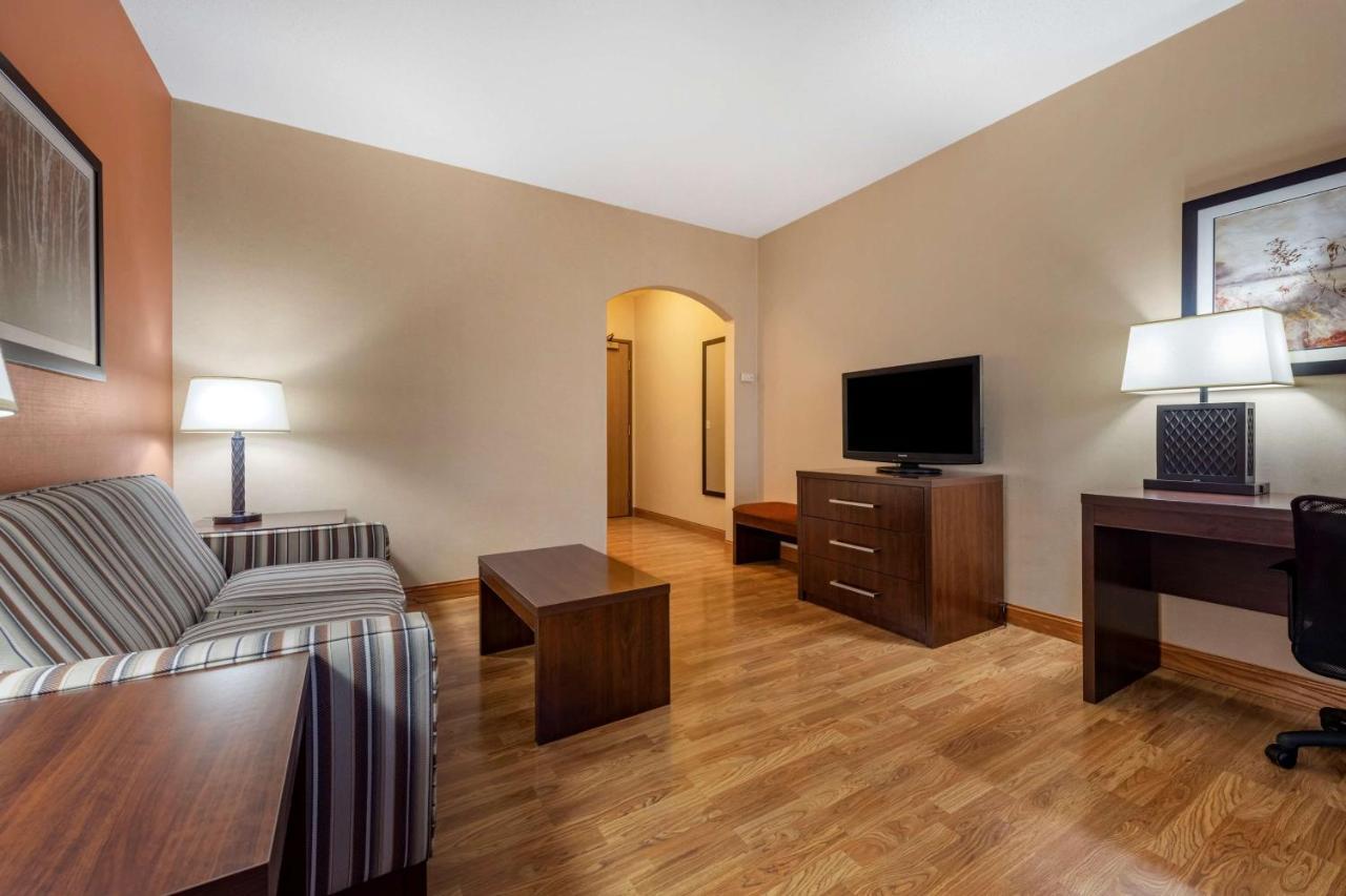 Best Western Plus Chelsea Hotel Monticello Εξωτερικό φωτογραφία